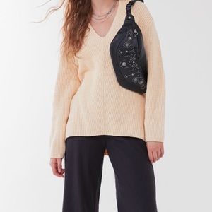 UO Victoria Oversized V-Neck Sweater